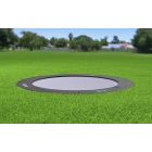 Flatground Trampoline Primus Black 360 cm in het gras