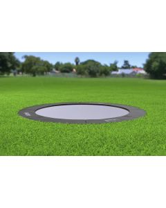 Flatground Trampoline Primus Black 360 cm in het gras